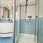 With Swimming Pool, View, Parking - Larihome A72 * San Siro (Lombardy)