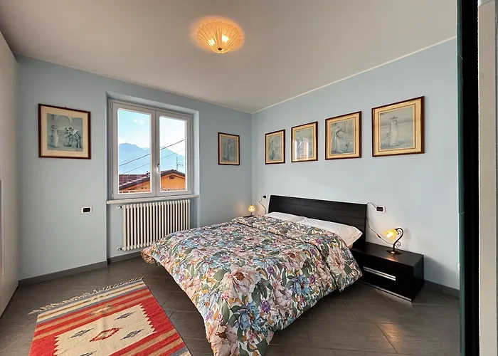 With Swimming Pool, View, Parking - Larihome A72 * San Siro (Lombardy)