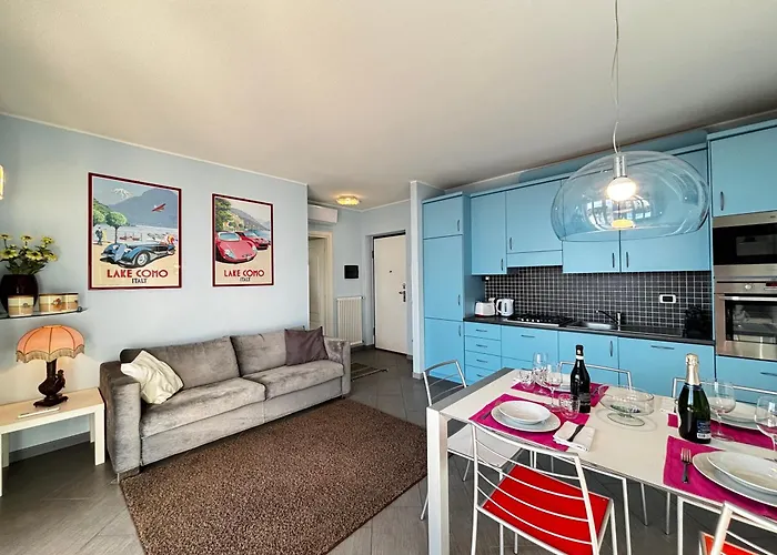 With Swimming Pool, View, Parking - Larihome A72 Lägenhet *